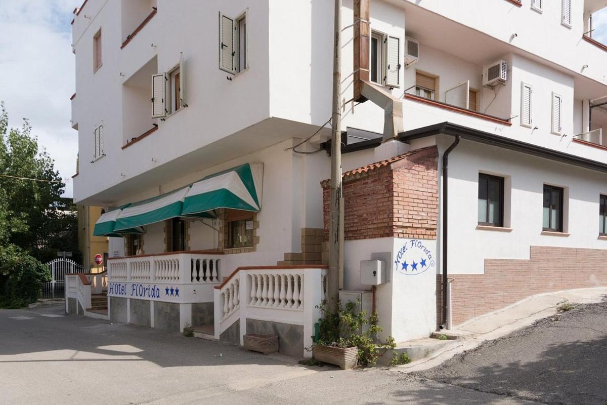 Albergo Florida Capo Rizzuto Exterior photo